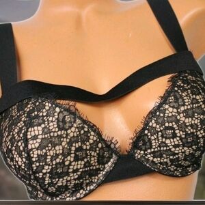 ☕️VICTORIA'S SECRET BANDED PUSH-UP PIGEONNANT UNDERWIRE BRA SIZE 34DD